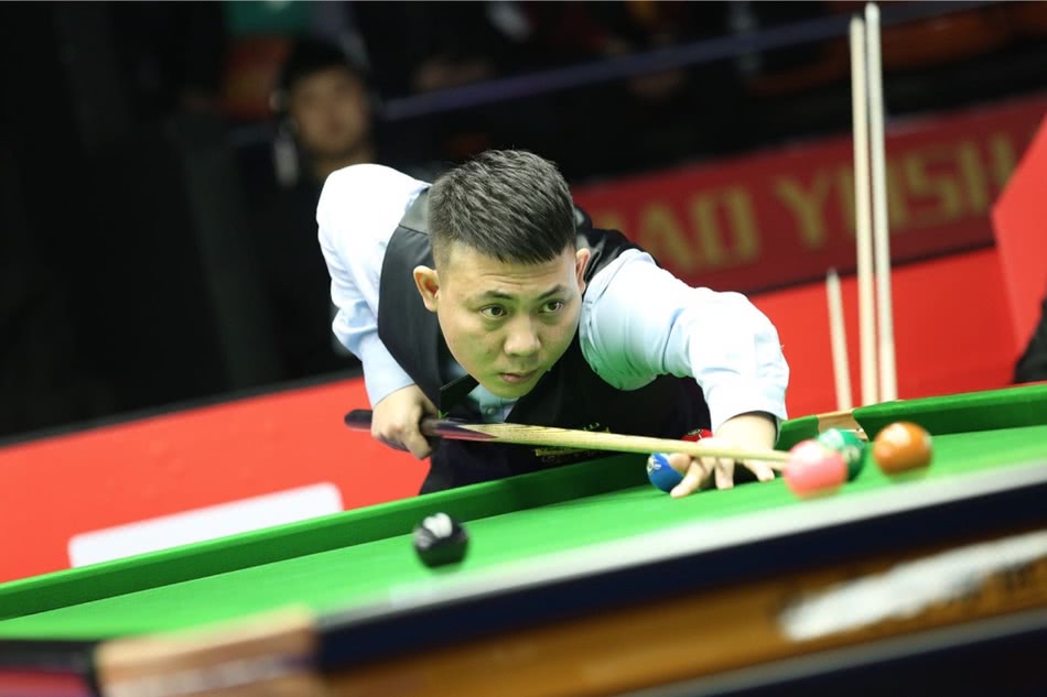 吵而被红牌 吵而被红牌