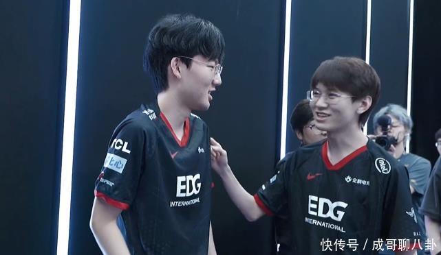 曾经在篮下 曾经在篮下