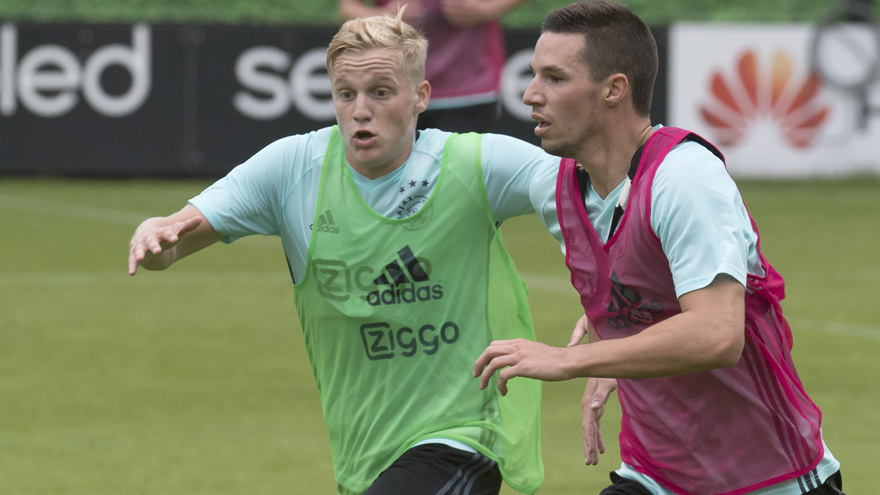 手握1冠的 手握1冠的